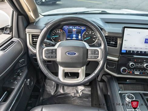 Used 2023 Ford Expedition XLT AWD/4WD image 2