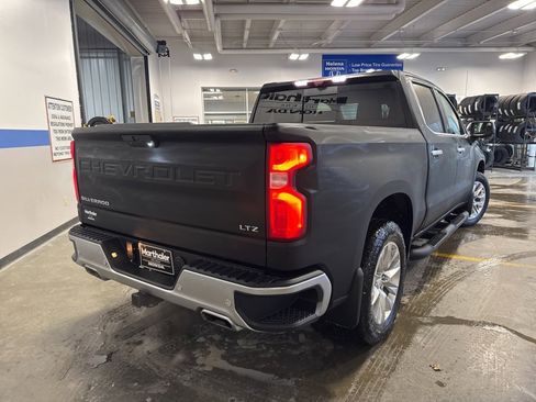 Used 2021 Chevrolet Silverado 1500 LTZ w/ LTZ Premium Package image 5