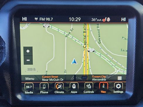 Used 2022 Jeep Wrangler Unlimited Sahara w/ Cold Weather Group image 21