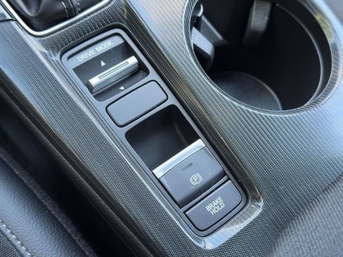 Certified 2025 Honda Civic Sport image 31