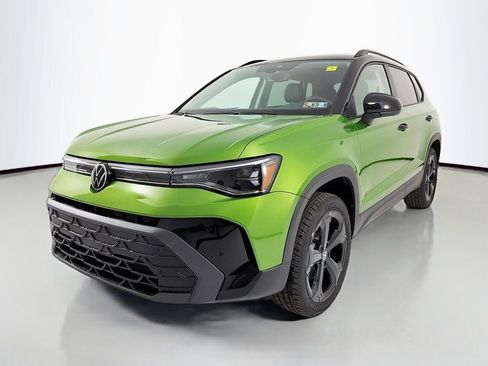 New 2026 Volkswagen Taos SE image 3