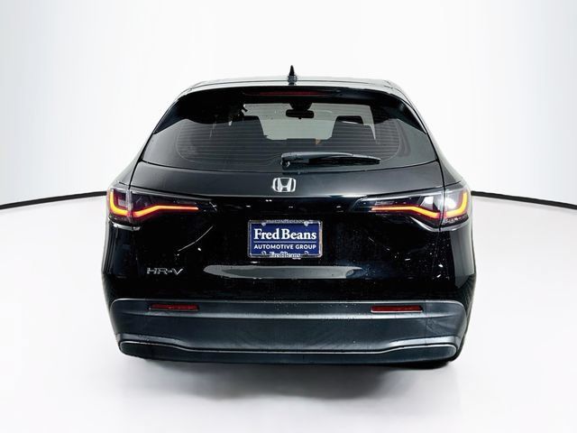 Used 2023 Honda HR-V LX image 6