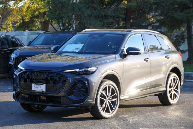 New 2026 Audi Q5 Premium Plus AWD/4WD image 2