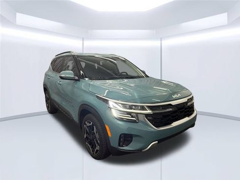 Certified 2024 Kia Seltos SX w/ SX Sunroof Package AWD/4WD image 3
