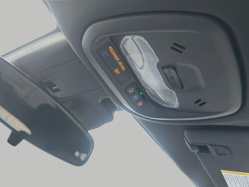 Used 2024 Chevrolet Trax RS w/ Driver Confidence Package FWD image 20