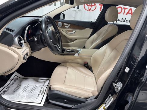 Used 2019 Mercedes-Benz C 300 4MATIC Sedan image 24