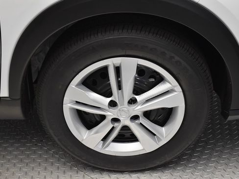 Certified 2025 Nissan Kicks Play S FWD image 34