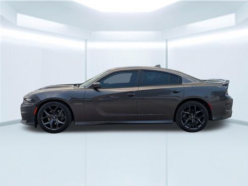 Used 2022 Dodge Charger R/T w/ Plus Group RWD image 2