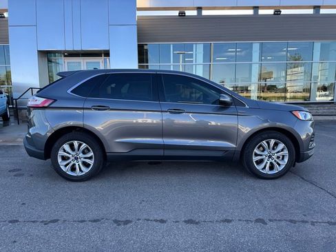 Certified 2022 Ford Edge Titanium AWD/4WD image 33