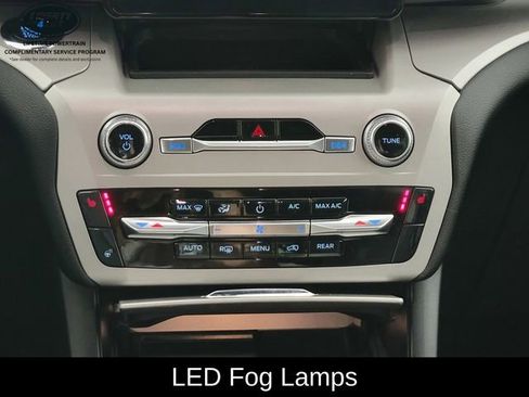 Used 2023 Ford Explorer XLT w/ Equipment Group 202A image 24