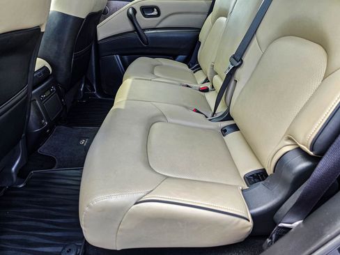 Used 2023 INFINITI QX80 Premium Select w/ All-Season Package image 36