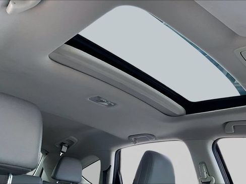 Used 2016 Honda CR-V Touring image 25