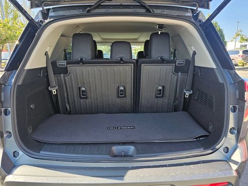 New 2026 Nissan Pathfinder Platinum w/ Cargo Package AWD/4WD image 11