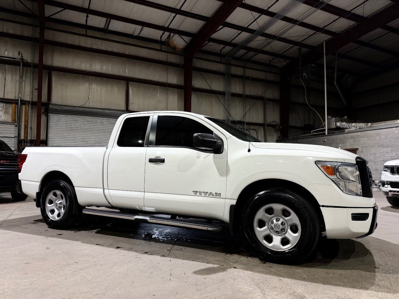 Used 2021 Nissan Titan S w/ S Utility Package RWD image 3