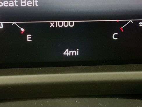 Used 2026 GMC Acadia AT4 image 13