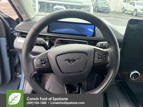 Used 2023 Ford Mustang Mach-E Select image 11