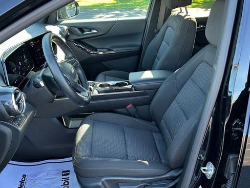 Used 2025 Chevrolet Equinox LT image 21