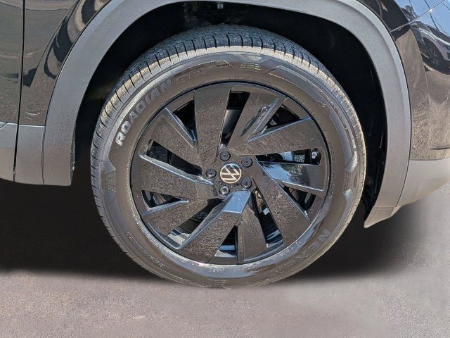 New 2026 Volkswagen Atlas SE FWD image 11
