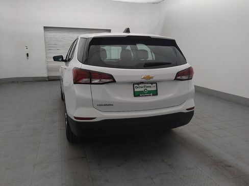 Used 2022 Chevrolet Equinox LS FWD image 6