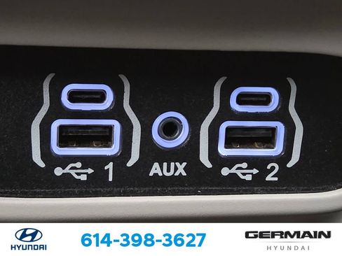 Used 2023 Chrysler Pacifica Touring-L FWD image 31