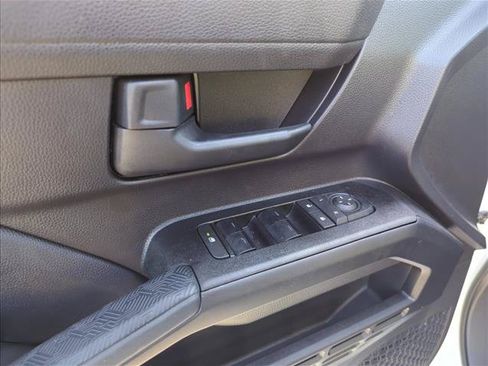 Certified 2025 Toyota 4Runner SR5 AWD/4WD image 9