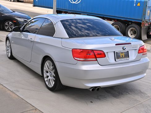 Used 2009 BMW 328i Convertible image 7