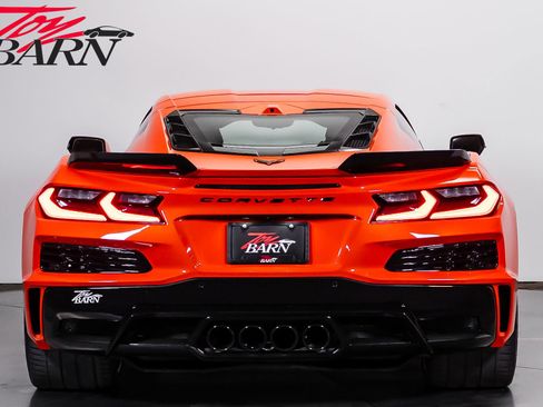 Used 2025 Chevrolet Corvette Z06 w/ Stealth Interior Trim Package RWD image 12