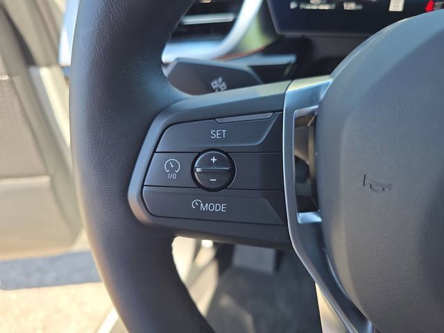 Used 2026 BMW X2 xDrive28i AWD/4WD image 25