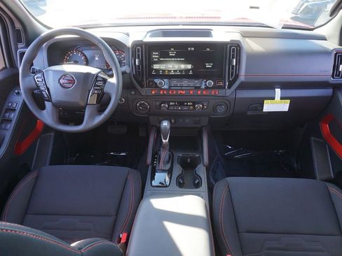 Certified 2025 Nissan Frontier PRO-4X AWD/4WD image 10