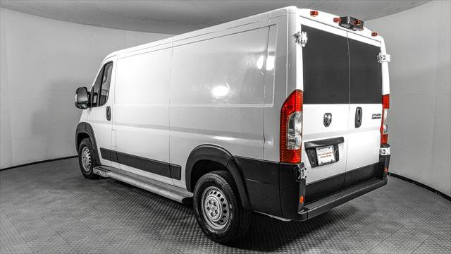 Used 2025 RAM ProMaster 2500 w/ U-Haul Equipment Group FWD image 6