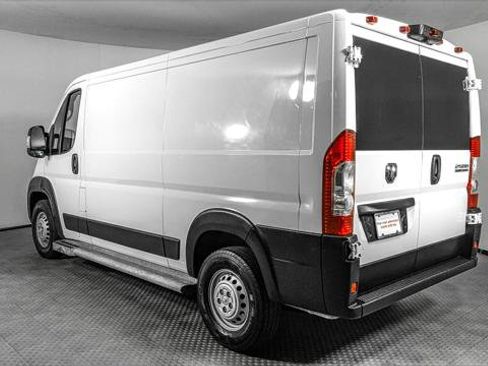 Used 2025 RAM ProMaster 2500 w/ U-Haul Equipment Group FWD image 6