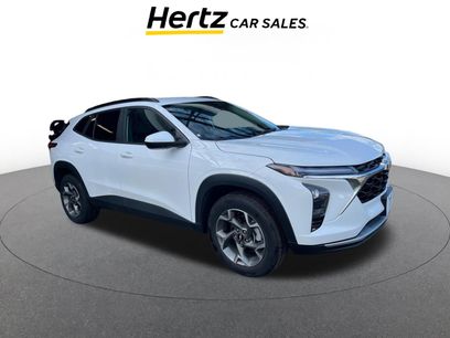 Used 2025 Chevrolet Trax LT