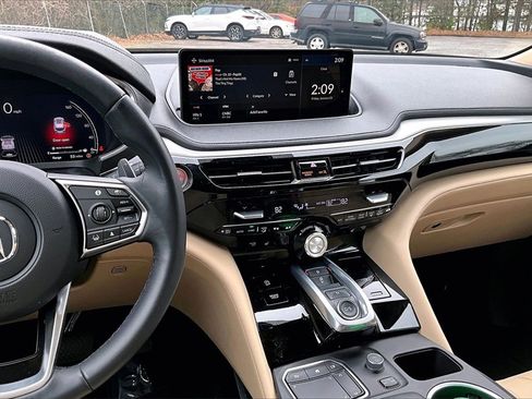 Used 2023 Acura MDX SH-AWD image 10