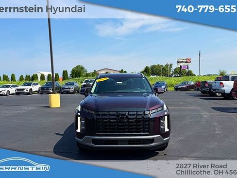 Used 2024 Hyundai Palisade Limited AWD/4WD image 2