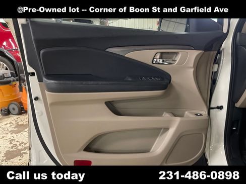 Used 2016 Honda Pilot EX image 14
