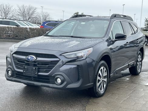 Used 2023 Subaru Outback Premium w/ Tech Package 1 image 3