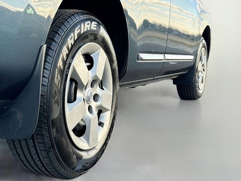 Used 2012 Nissan Rogue S image 12