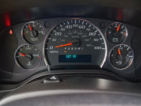 New 2025 Chevrolet Express 3500 w/ Power Convenience Package image 4