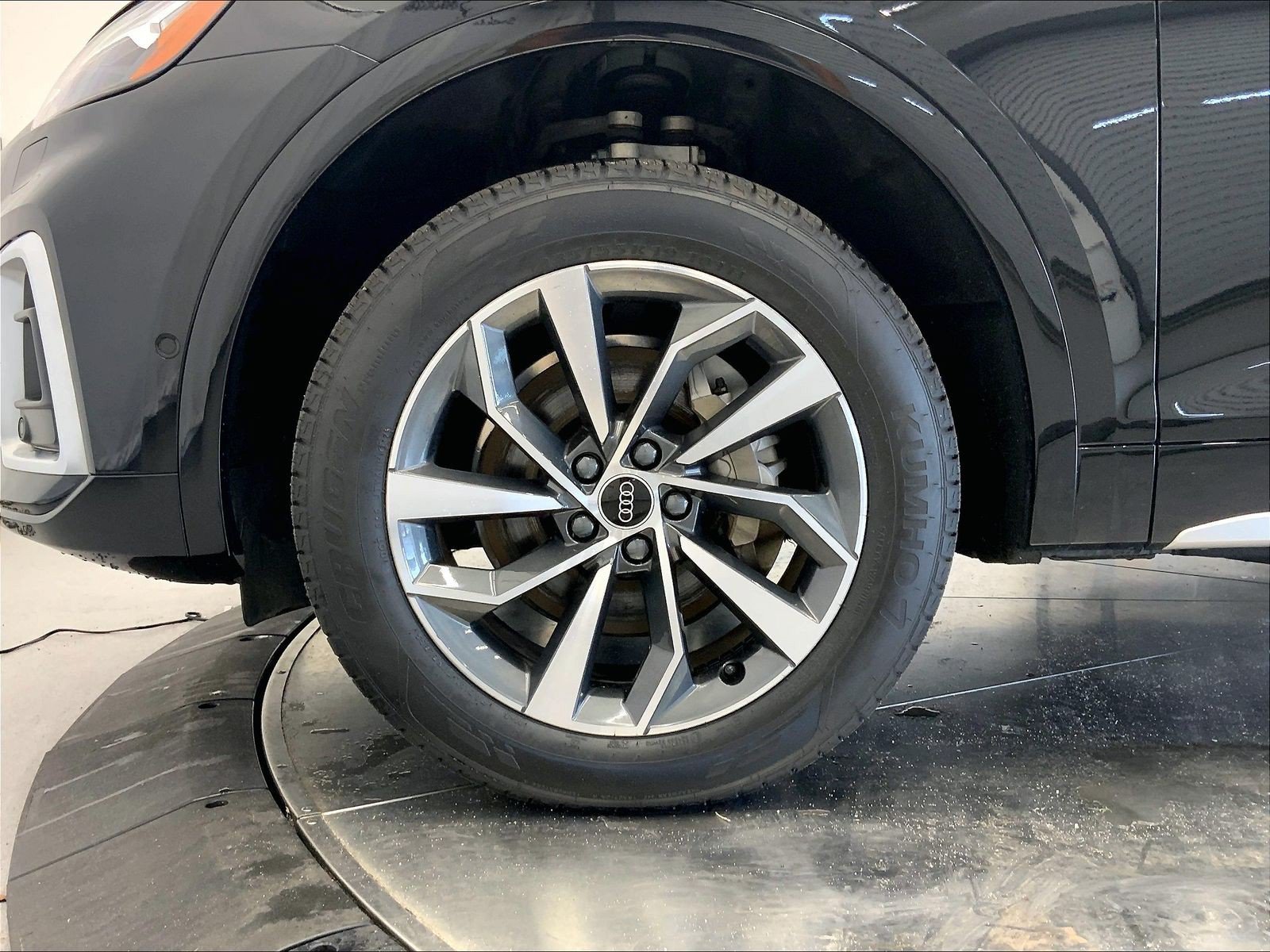 Certified 2023 Audi Q5 2.0T Prestige w/ Prestige Package AWD/4WD image 8