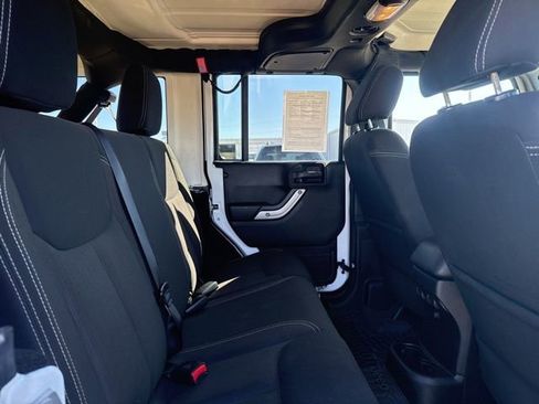 Used 2015 Jeep Wrangler Unlimited Sahara w/ Max Tow Package image 21