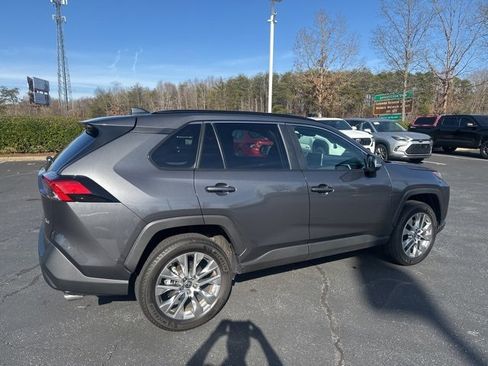 Used 2025 Toyota RAV4 XLE Premium image 7