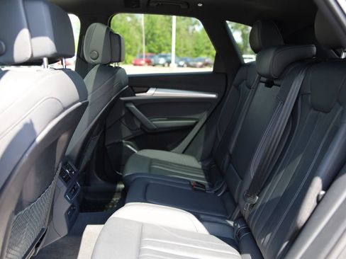 Used 2024 Audi Q5 2.0T Premium AWD/4WD image 34