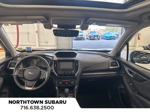 Used 2020 Subaru Forester Premium AWD/4WD image 5