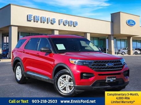 Used 2023 Ford Explorer XLT image 1