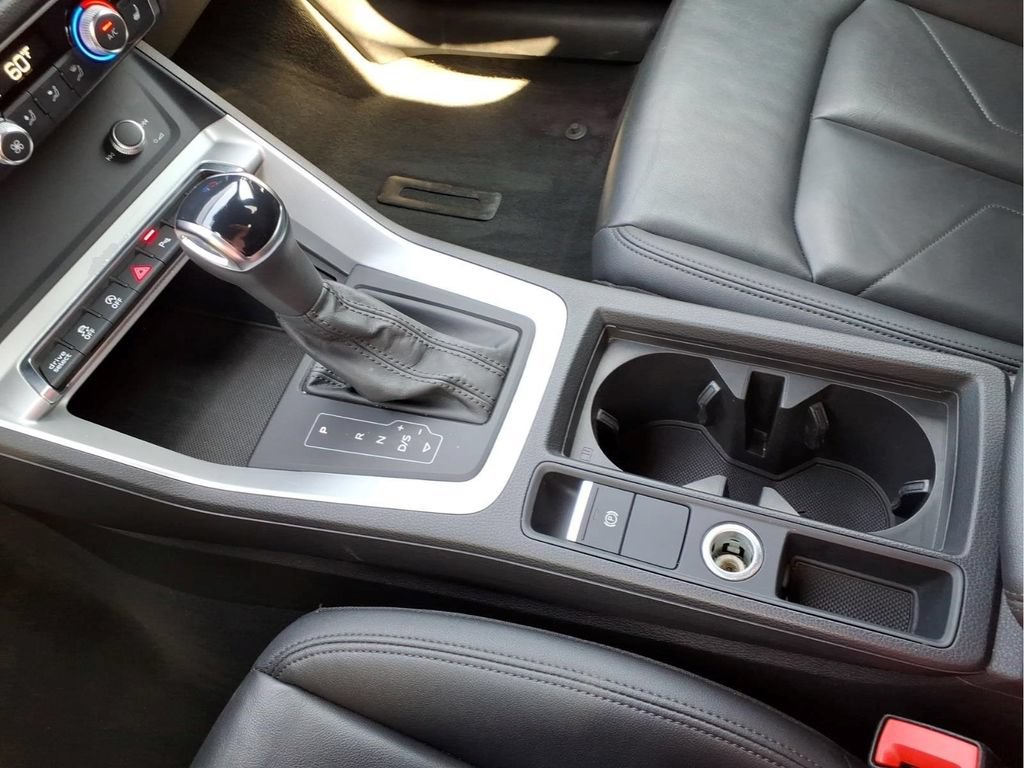 Used 2025 Audi Q3 2.0T Premium AWD/4WD image 9