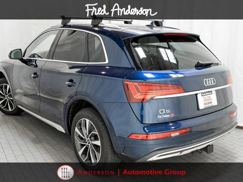 Used 2021 Audi Q5 Prestige w/ Prestige Package AWD/4WD image 3