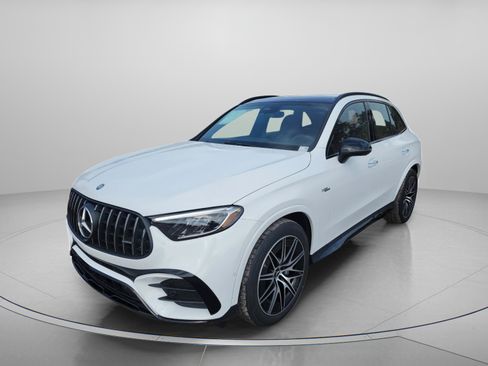 Used 2026 Mercedes-Benz GLC 43 AMG 4MATIC image 2
