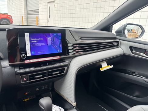 New 2026 Toyota Camry SE FWD image 16