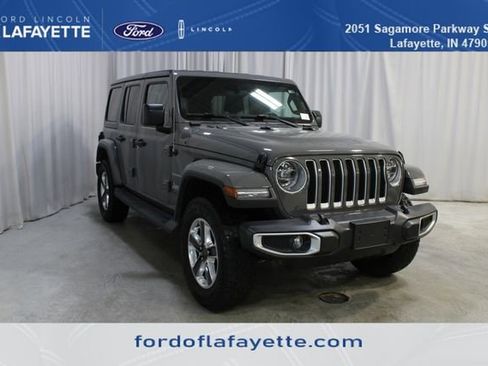Used 2018 Jeep Wrangler Unlimited Sahara AWD/4WD image 1