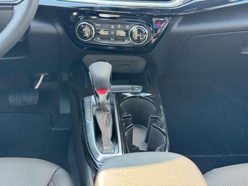 New 2025 Chevrolet Trax RS w/ Sunroof Package image 10